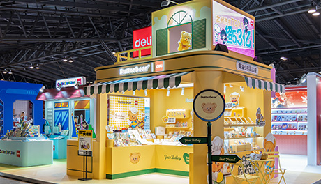 得力攜眾多IP文創新品參展2024中國國際文具及辦公用品展覽會