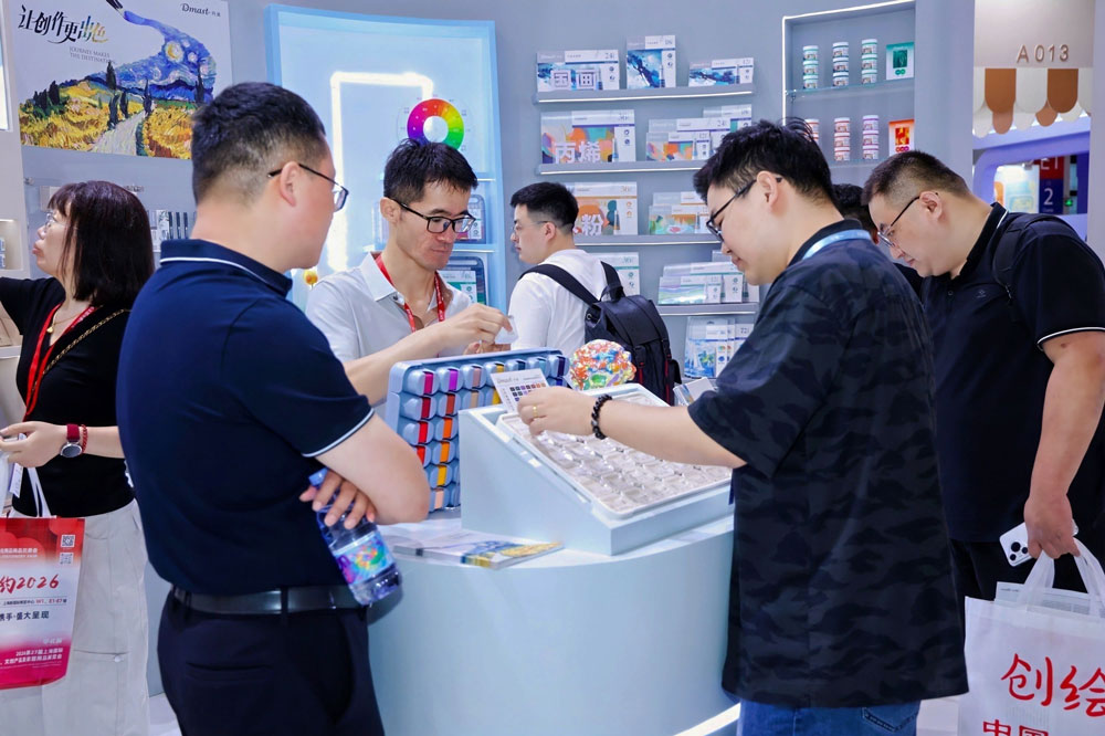 6-消費者體驗得力美術產品.jpg